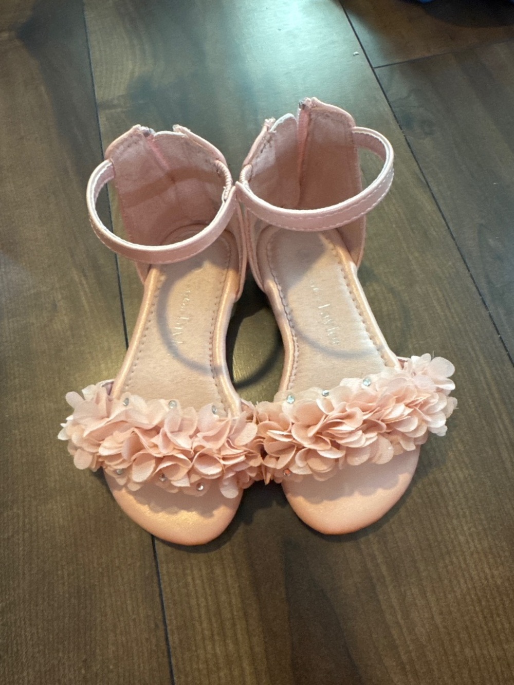 Toddler girls size 8c sandals
